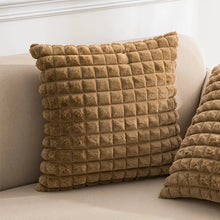Kép betöltése a galériába, Luxury Fluffy Throw Pillow