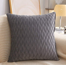 Kép betöltése a galériába, Elegant Soft Velvet Decoration Pillow
